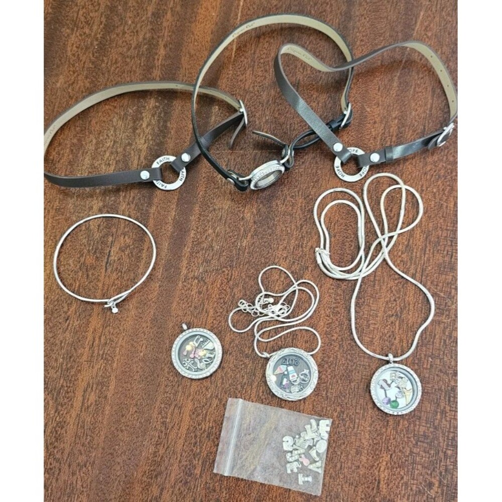 Origami Owl Mixed Jewelry Lot Multicolor Necklaces Pendants Chains 7 Pieces